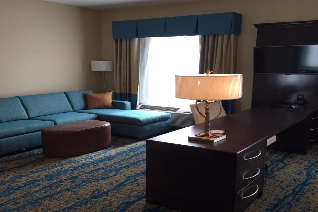 Hampton Inn & Suites Stroudsburg Bartonsville Poconos Exterior foto